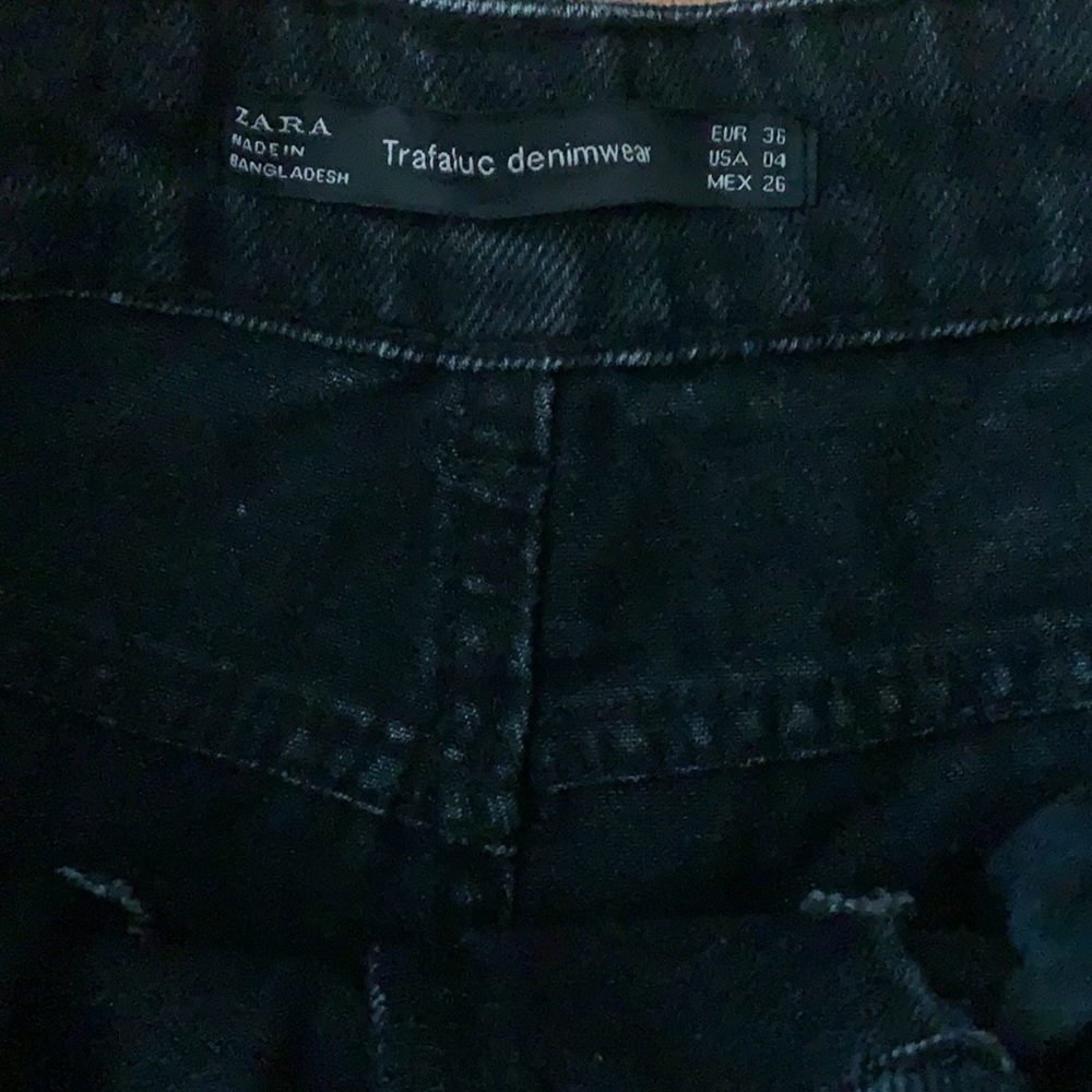 Zara Black Jean Shorts - Picture 7 of 7